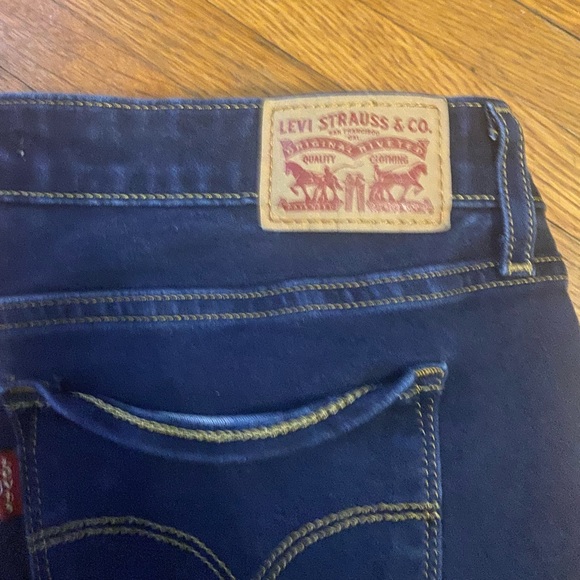 LEVI 711 skinny - Picture 2 of 4